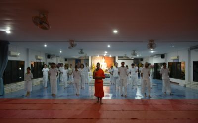 When a Loudmouth Meditates With Monks: My Two Days of Silence in Thailand