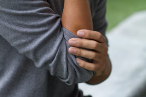 Elbow Injuries in the Throwing Athlete - OrthoInfo - AAOS